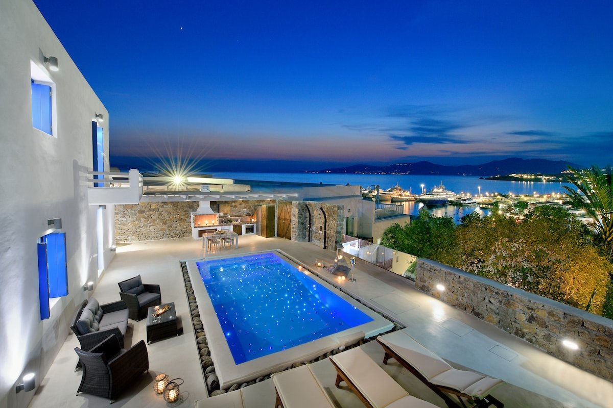 ELEGANT VILLA at the CENTER of MYKONOS TOWN gallery image 5