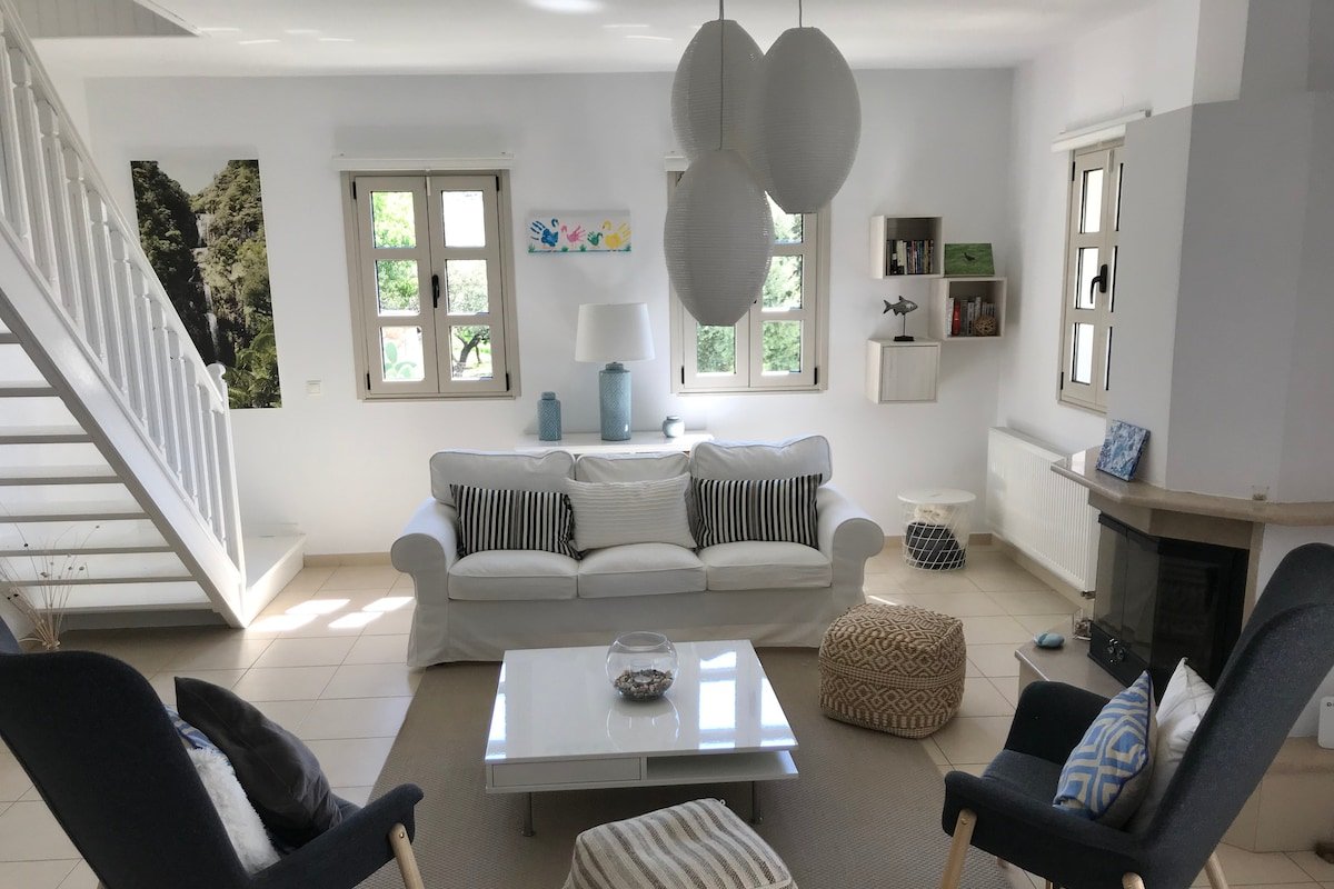 Family Villa NIKOS Meerblick&heizbarer Pool! Luxus gallery image 5