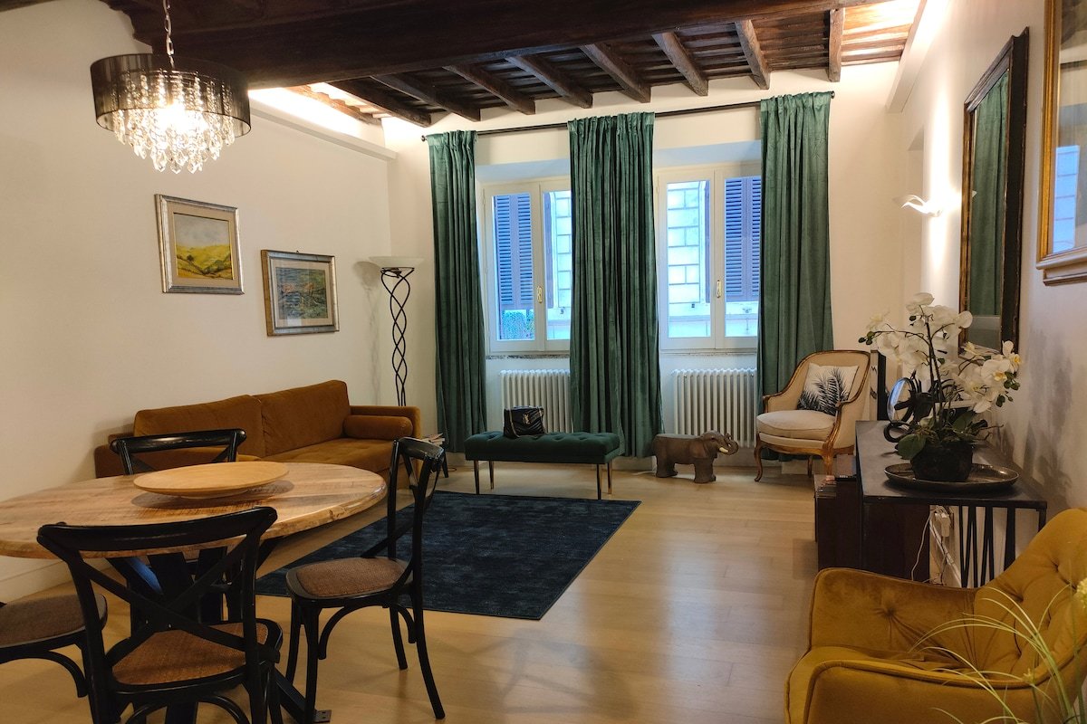 Trevi Charming Apartment gallery image 3