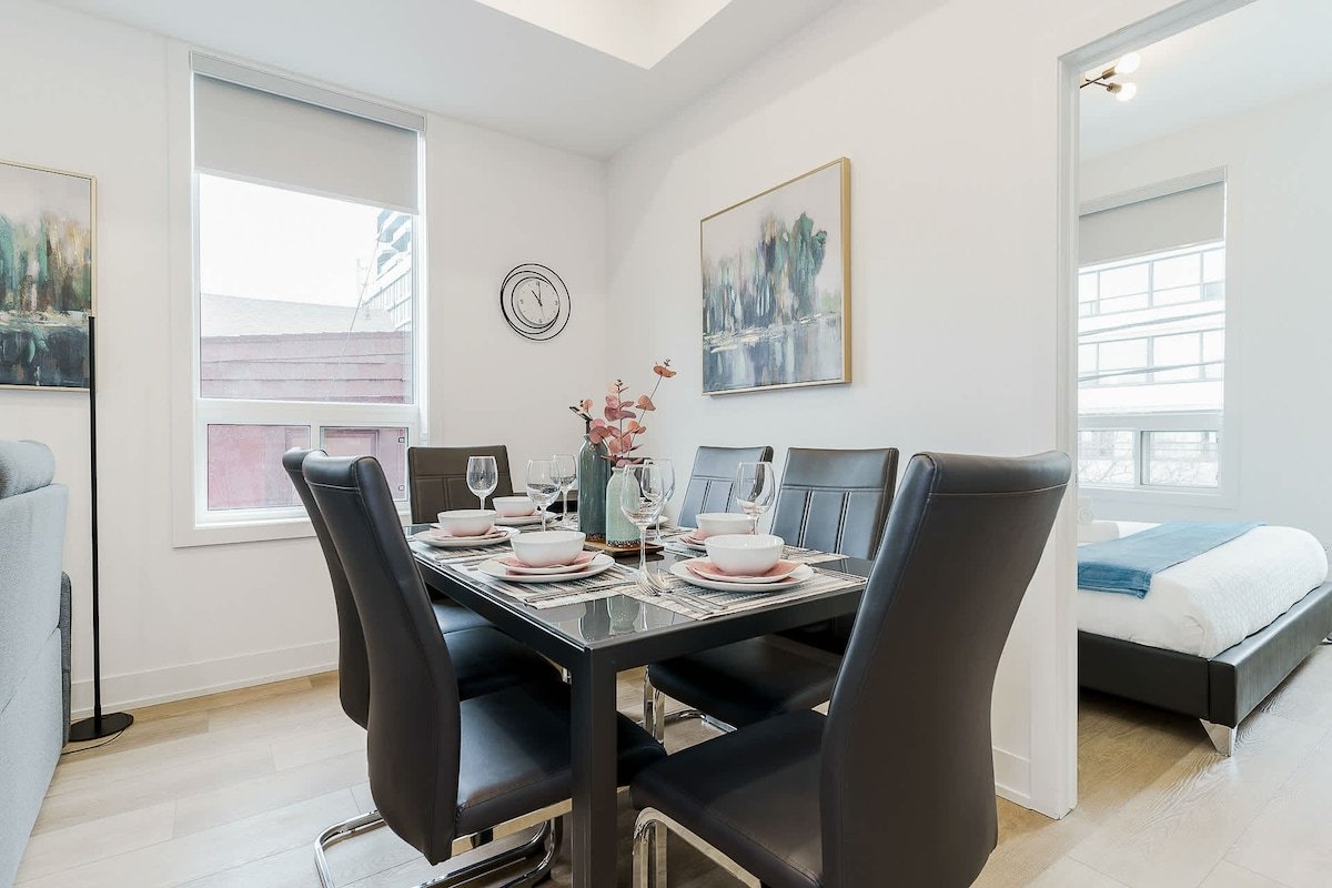 Casa Hotels McCaul | DT Suite Steps to AGO & OCAD gallery image 5