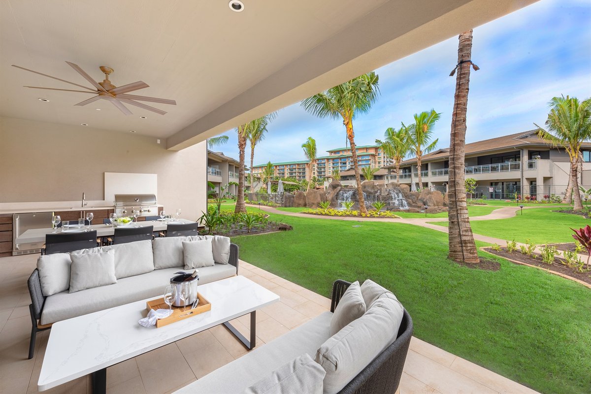 KLVR presents Garden Level Luana Villa 11B