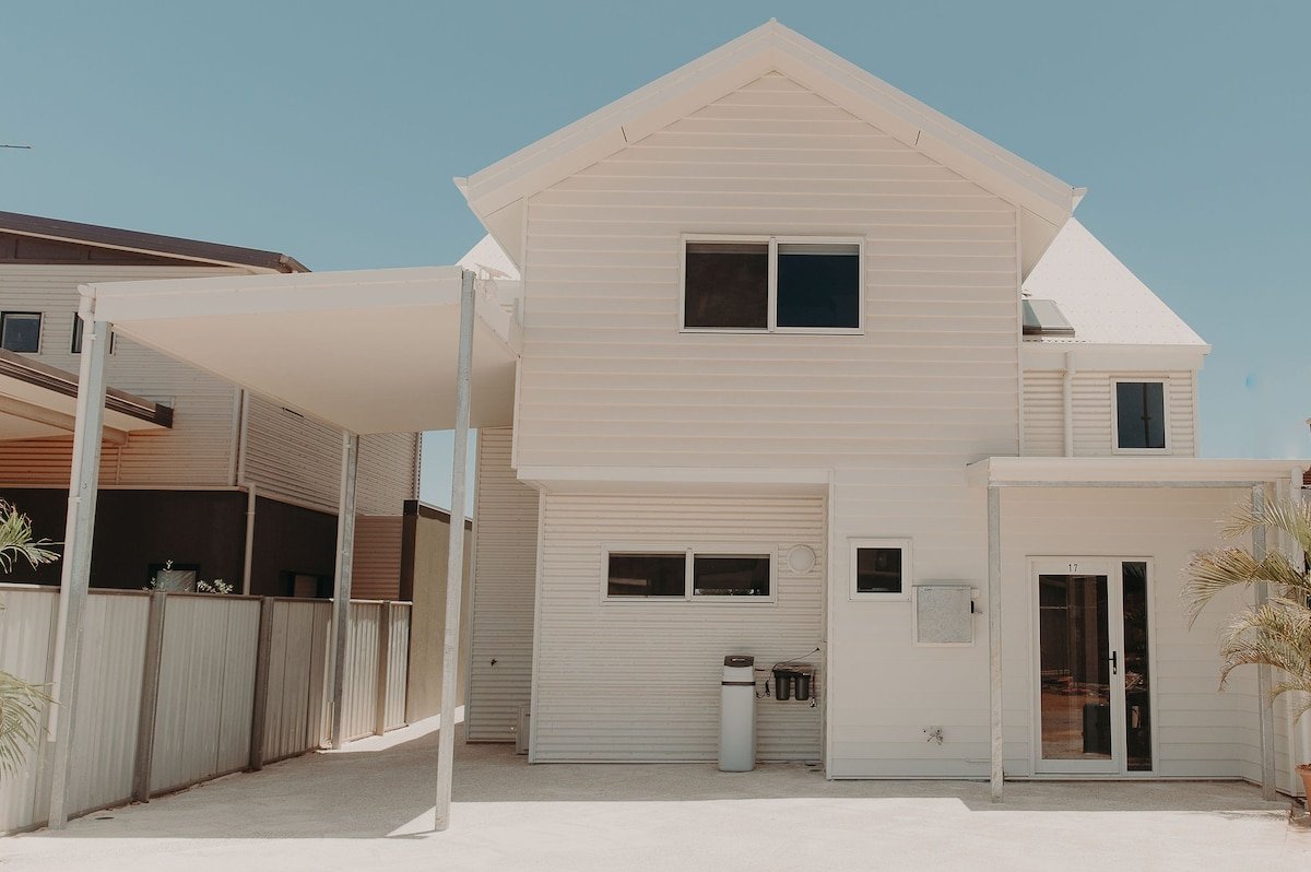 Exmouth Apartment 2×2 on the canal gallery image 3