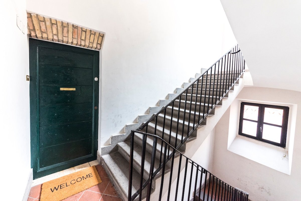 Domus Marina Vacanze Romane-Colosseo gallery image 3