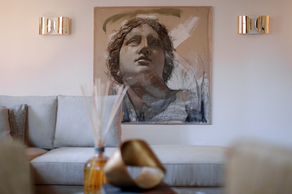 Old Bridge + Lift | Luxury & Comfort gallery image 3