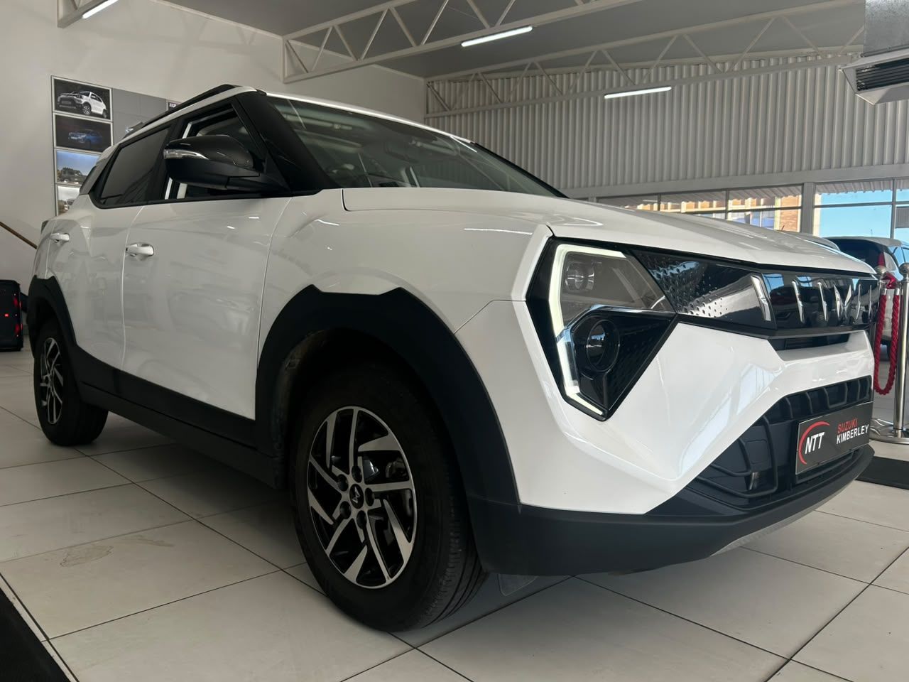 MAHINDRA XUV3XO 1.2T AX5 for Sale in South Africa