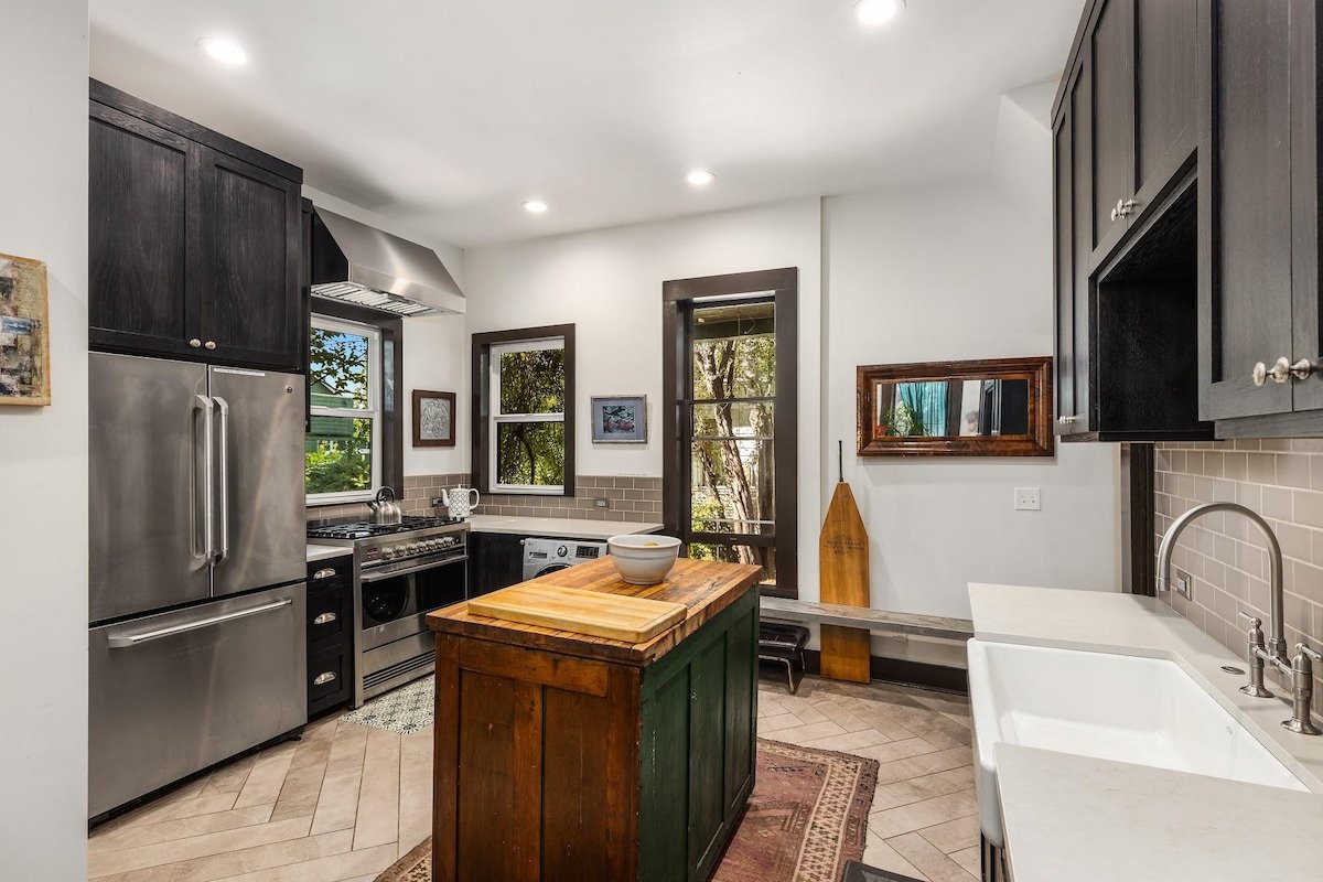 Pine Manor | Eclectic Victorian w/ Luxe Amenities gallery image 5