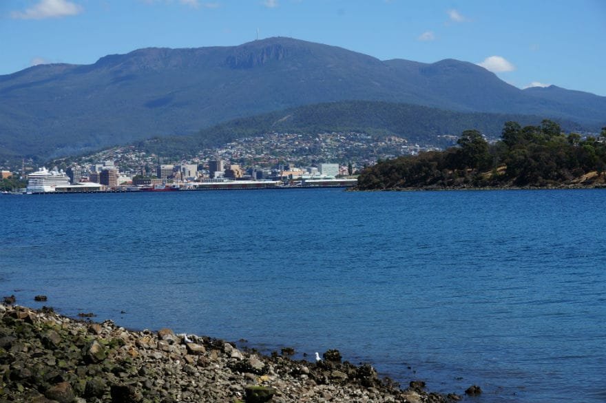 Waterfront – sleeps 7, Courtesy car gallery image 2