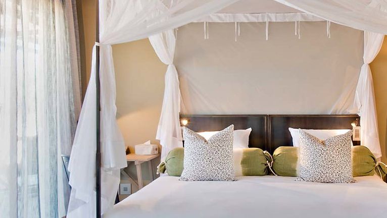 Epako Safari Lodge Loft Suite
