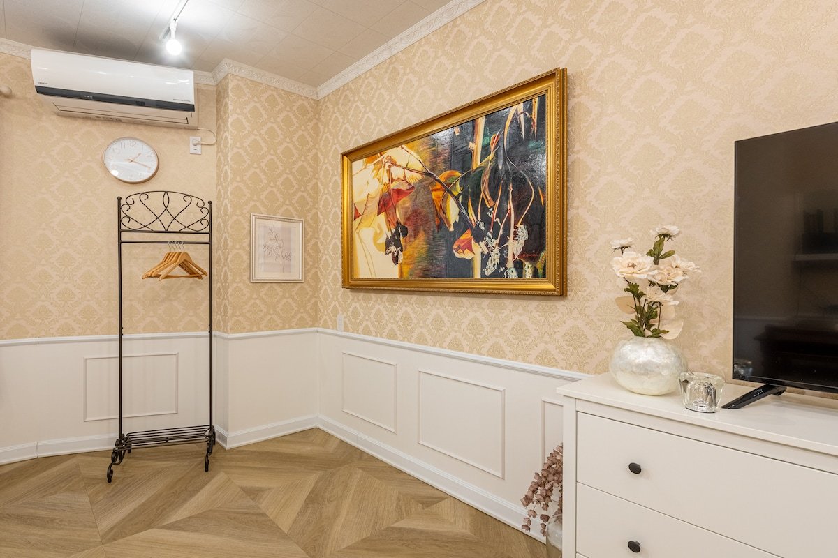 ラグジュアリーな内装/キングベッド /116㎡/新宿、渋谷へのアクセス良し/風呂トイレ3つ! gallery image 4