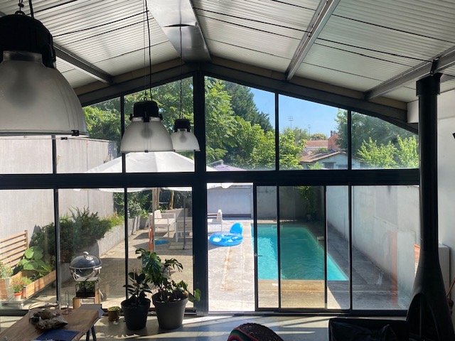 Loft avec piscine à Begles à 2 minutes de Bordeaux
