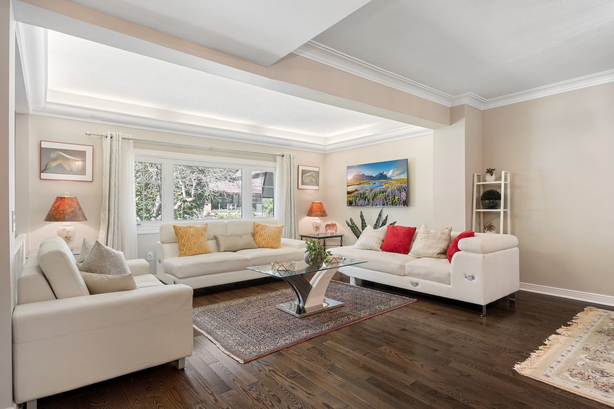 Fantastic 5 bedrooms 4 bath gallery image 3