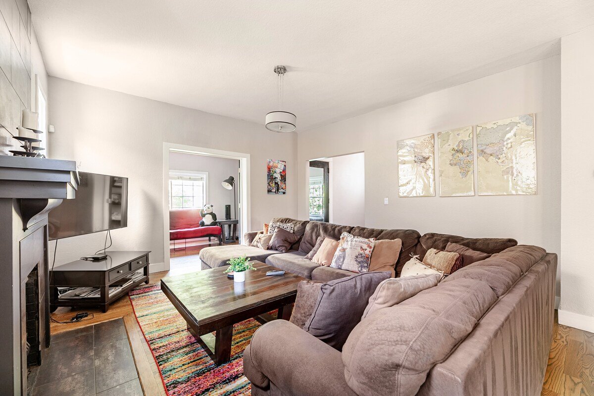 Large House w/ Arcade -Walk to Stadium & Breweries gallery image 4