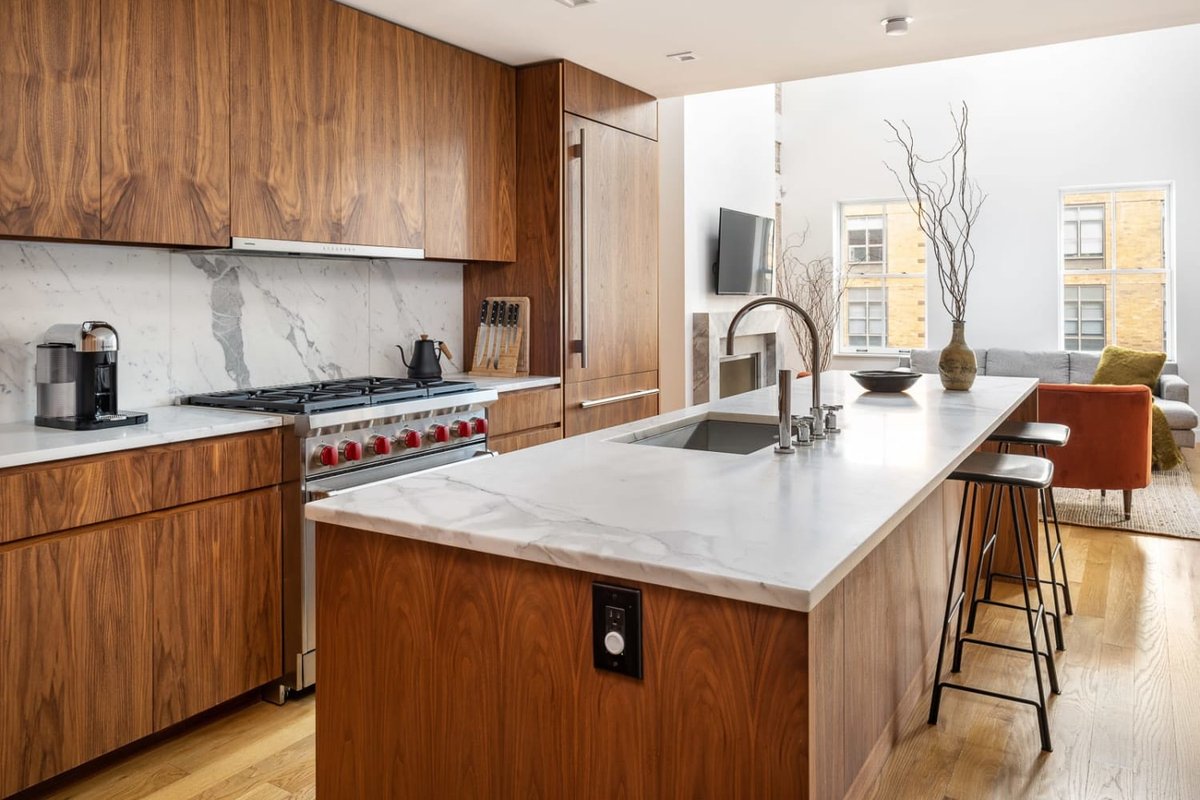 Rove Travel |Astor House | 4BR TH w/ Private Roof