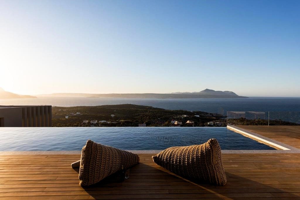 Monte Carlo Vila 3BD 4BA Seaview gallery image 2