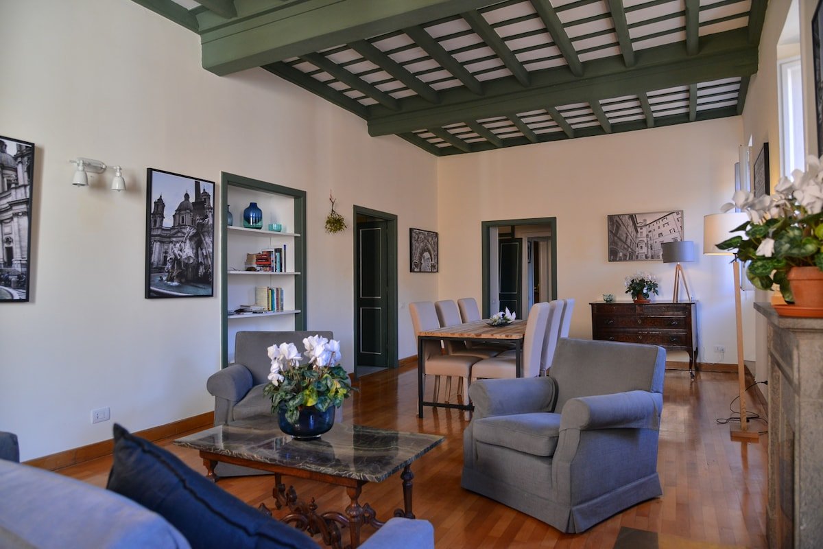 Colonna House (Piazza Navona) gallery image 3