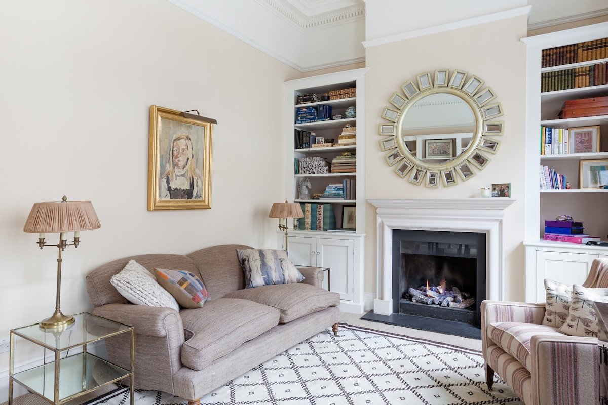 South Ken Lovely 3 Bed Flat on Garden Square gallery image 4