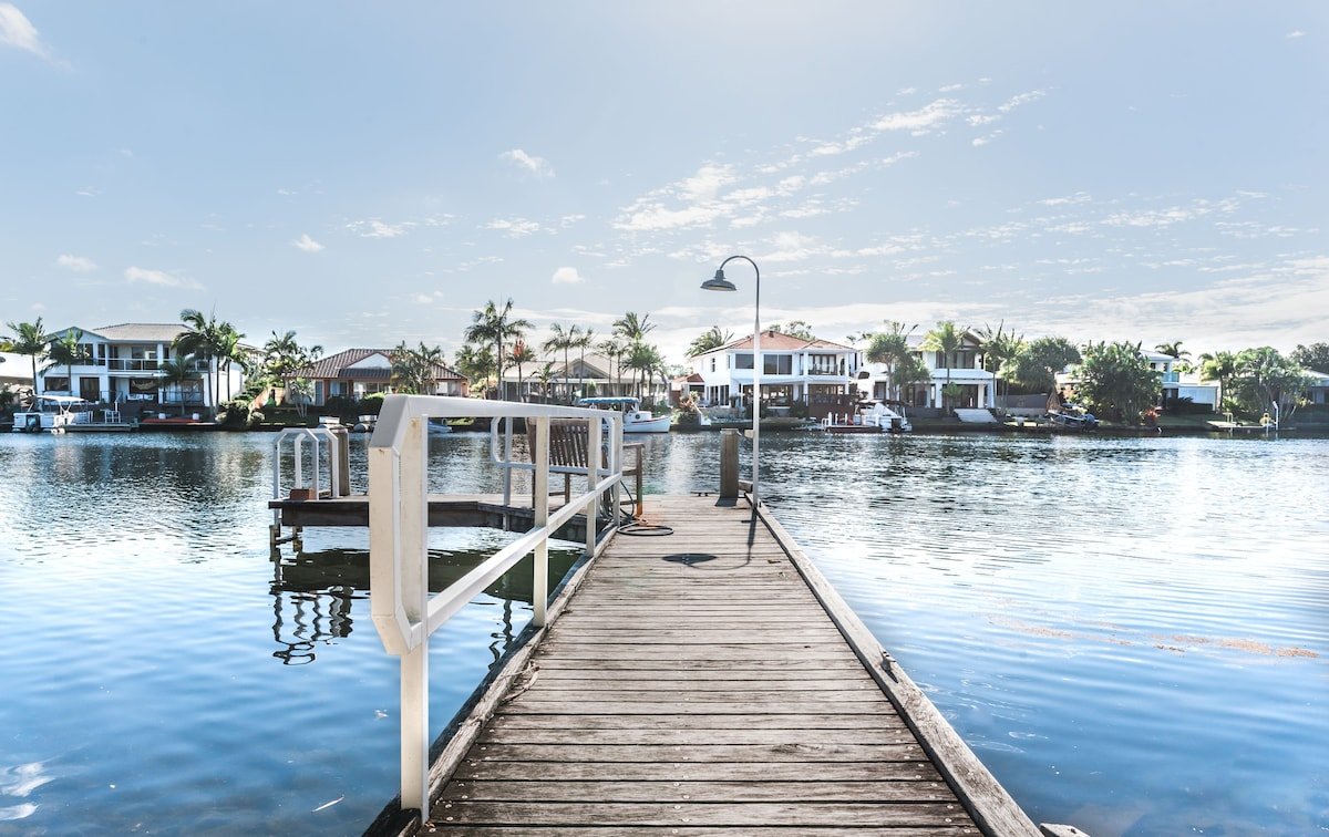Family Friendly Waterfront House overlooking River gallery image 2