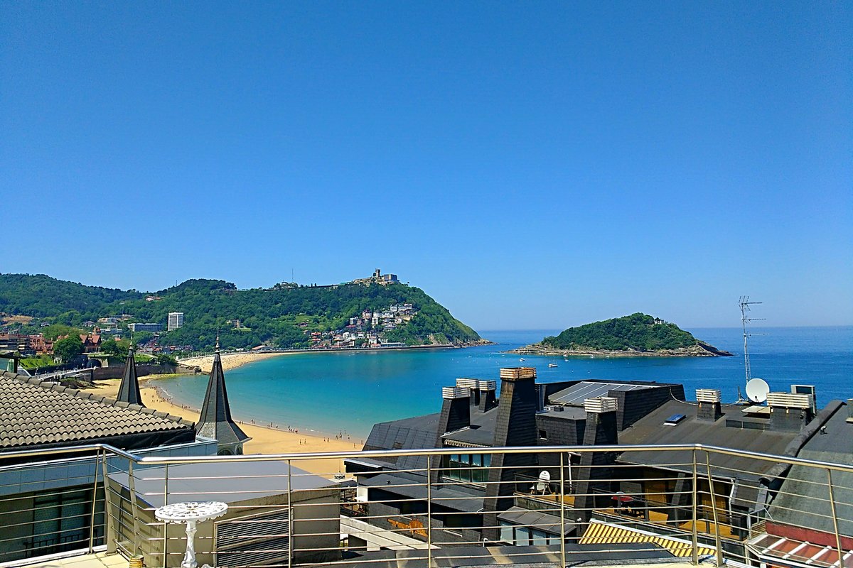 Amazing Villa over La Kontxa Beach