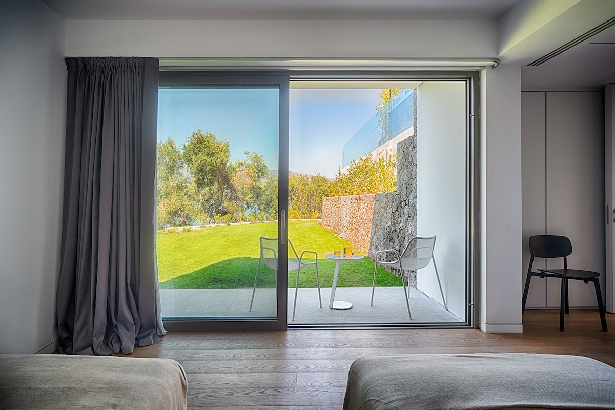 Iola gallery image 2