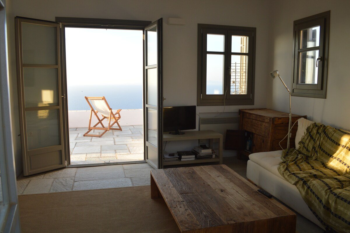 Sea View House in Ano Meria, Folegandros gallery image 3