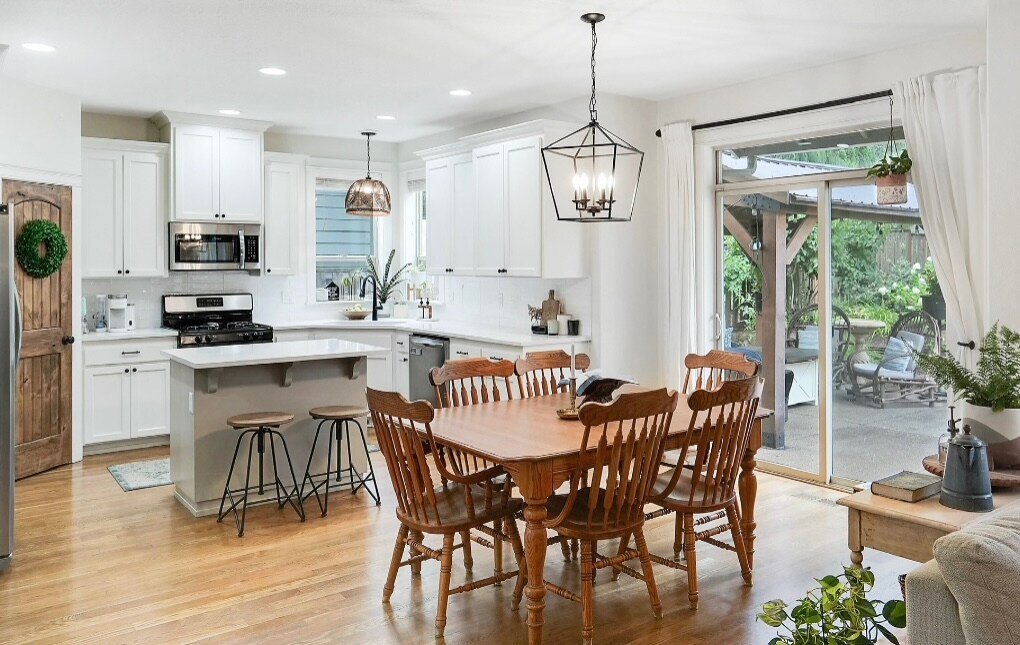 Charming Salem Getaway gallery image 5