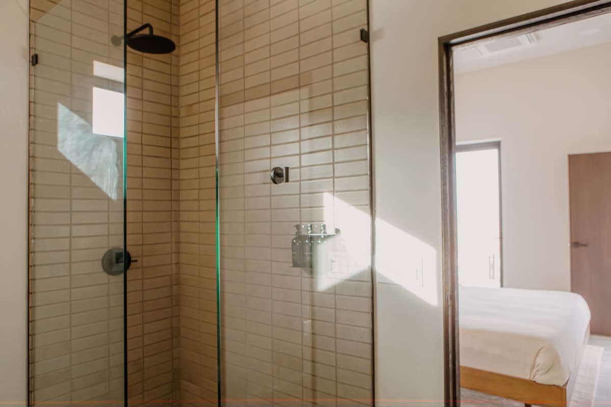 Concrete Retreat with Views & Hot Tub · The Mark gallery image 3