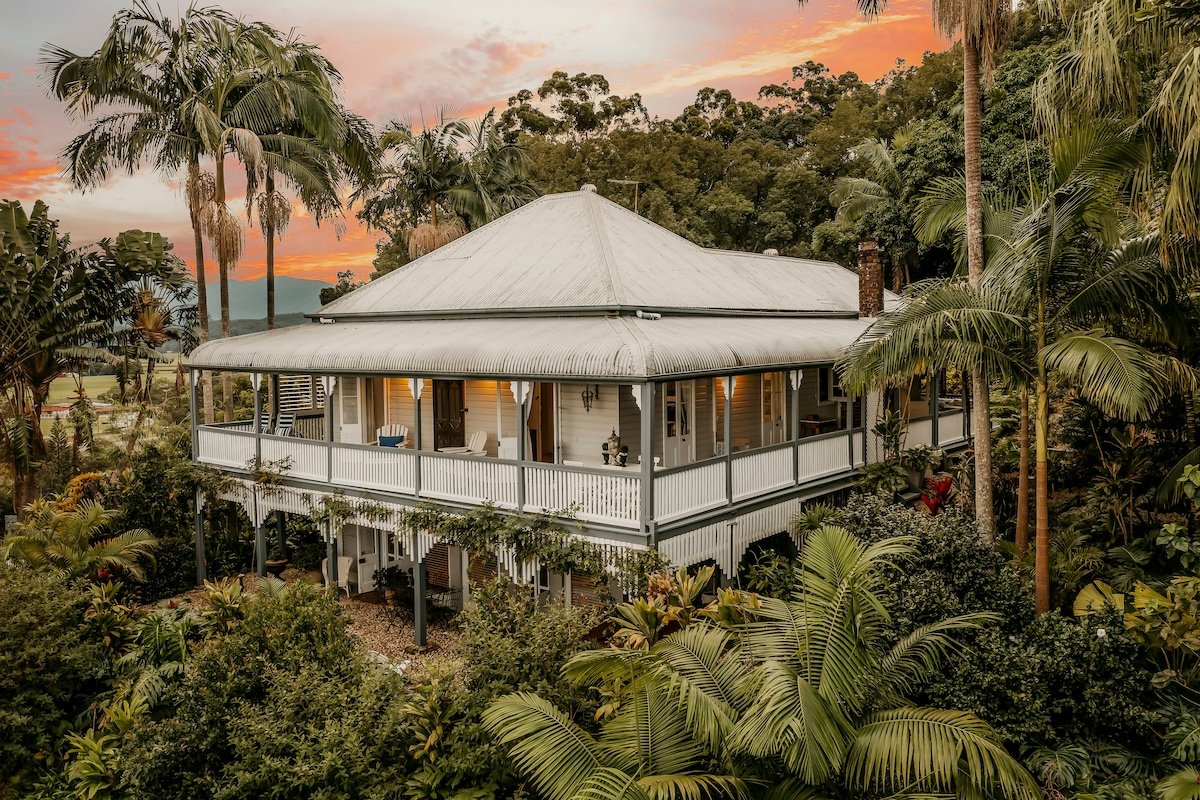 The Glenelg Whole Residence (8 persons) gallery image 2