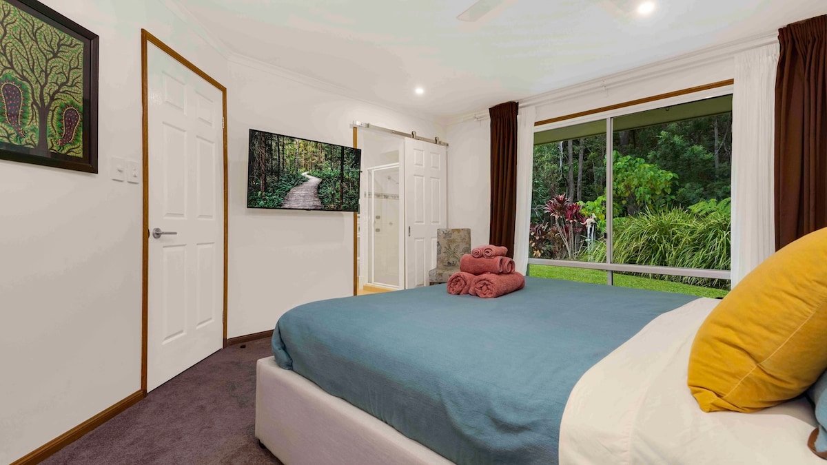 Byron Bay Hinterland Treasure gallery image 5