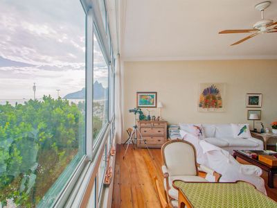 Beautiful Apartment with Sea View in Ipanema