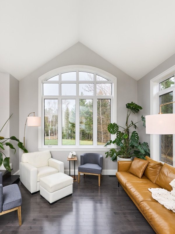 4 bedroom, Luxury Forest Oasis w/ Hot tub gallery image 3