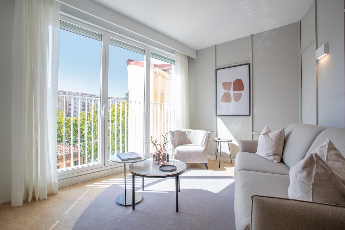 UMA Suites O’Donnell – Duplex Apartment gallery image 2