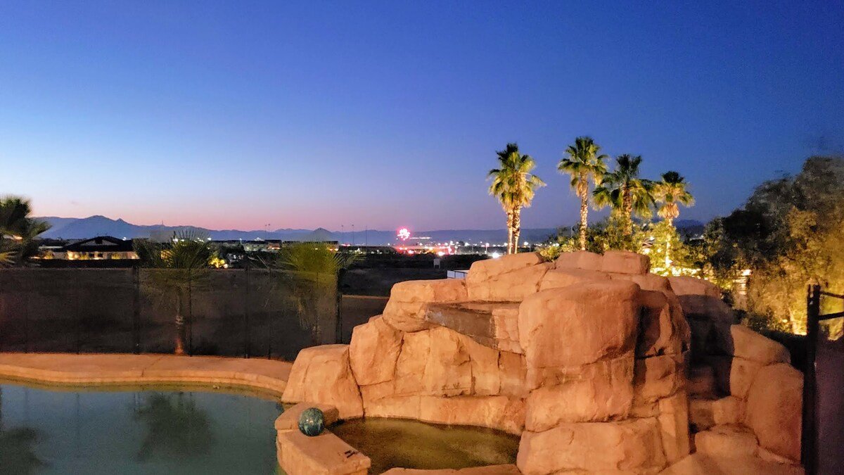 Vegas/Henderson Tropical Oasis gallery image 5