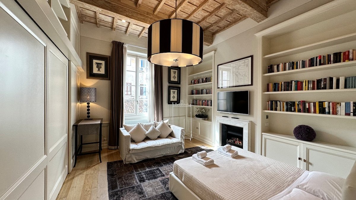 Ponte vecchio luxurious home gallery image 2