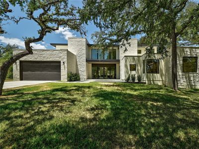 New Lux Home 5bd/5ba with Pool & Hot Tub