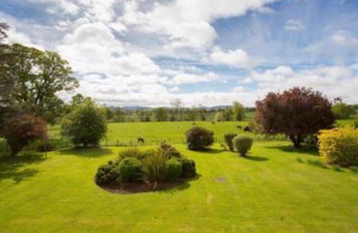 Luxury Edinburgh Period Property gallery image 4