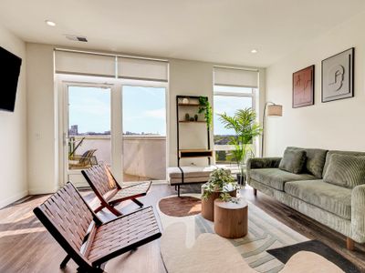 Luxury 3BD Penthouse – Private Patio+Skyline Views