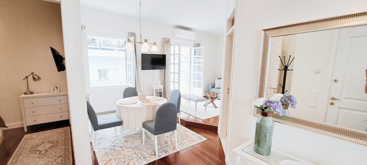 Luxe Acropolis View/110 sqm/Apt/2 BR/WiFi/AC gallery image 4