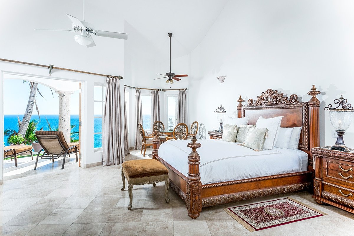 Villa Paraiso ocean front gallery image 4