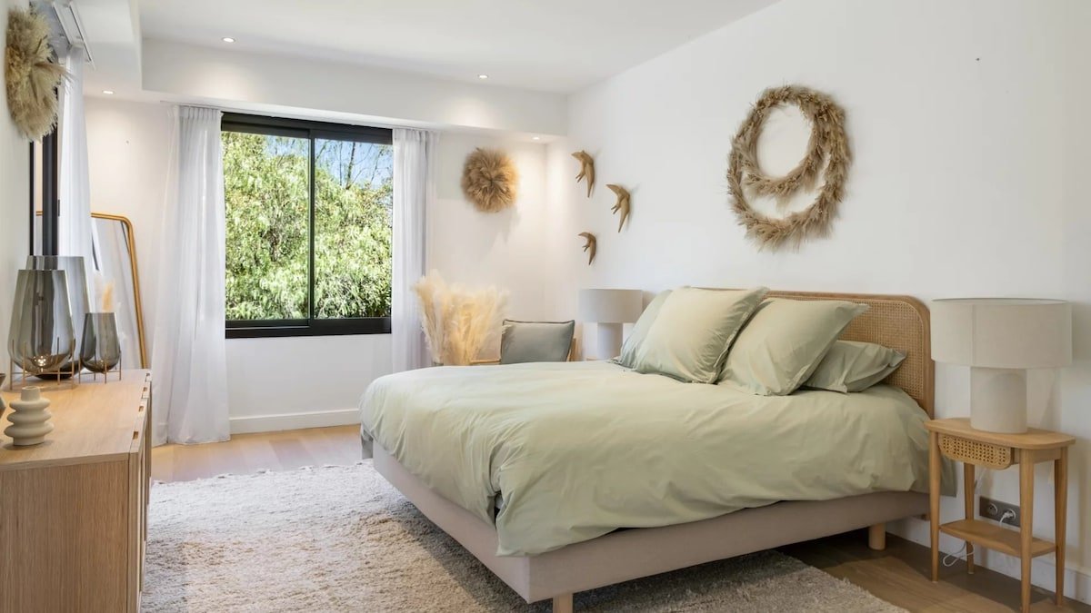 Superb Provencal villa in Mougins gallery image 3