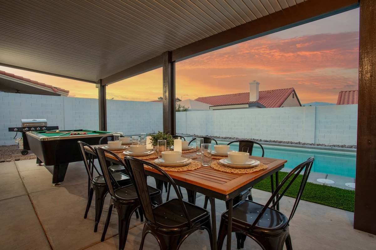 North Vegas Oasis 5BR, Games, BBQ, Heated Pool/Spa gallery image 5