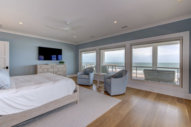 Brand new home! Oceanfront, Pickleball, pool/spa gallery image 5