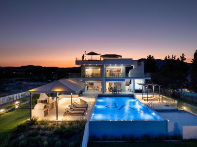 Viviane Paulos Villa