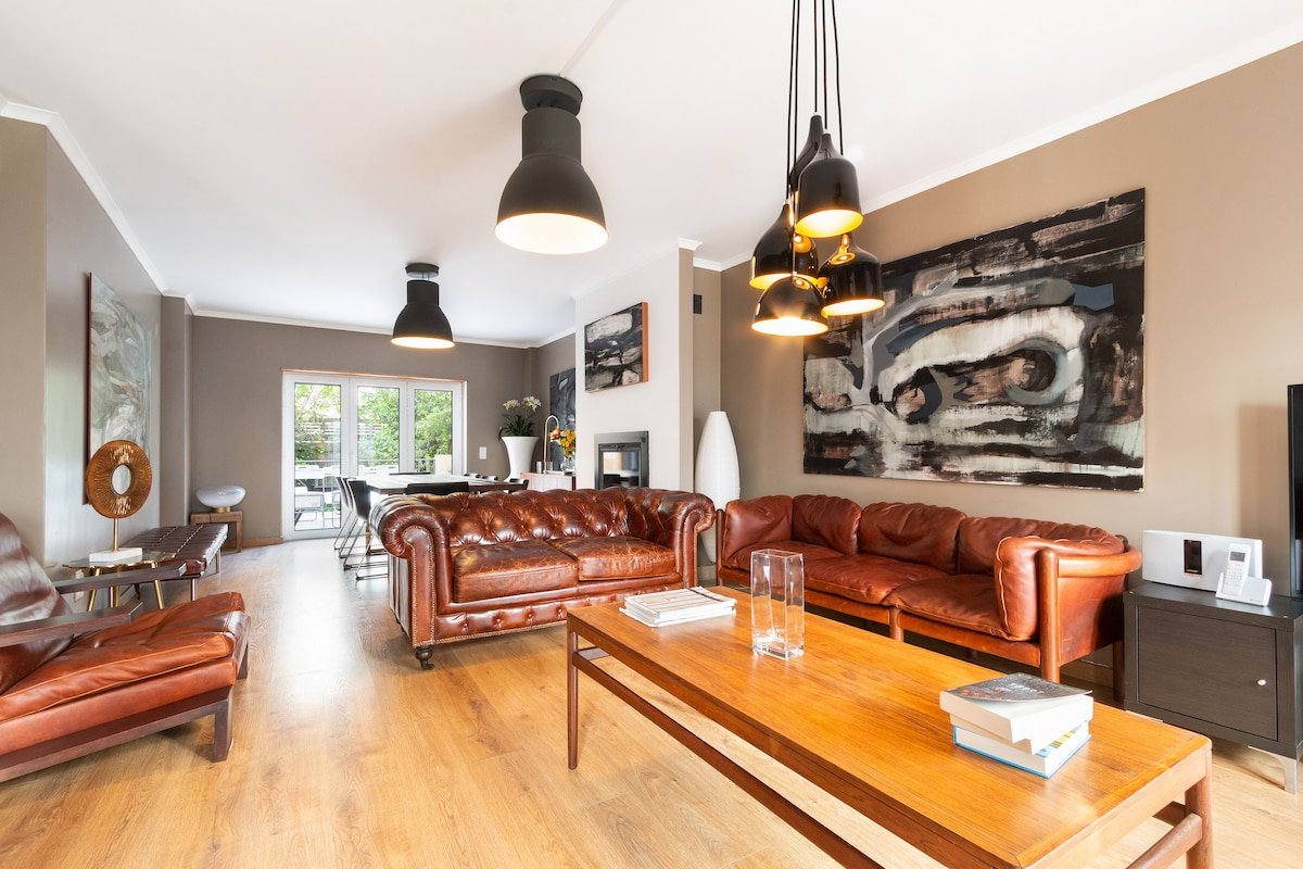 Exquisite Townhouse for 8 in Lisbon City Center gallery image 2