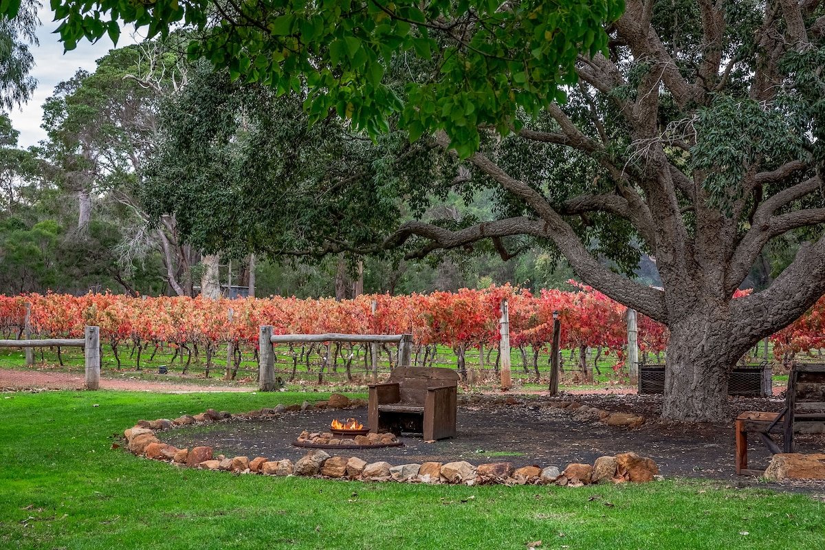 Yallingup Homestead – Lakeside Retreat gallery image 3