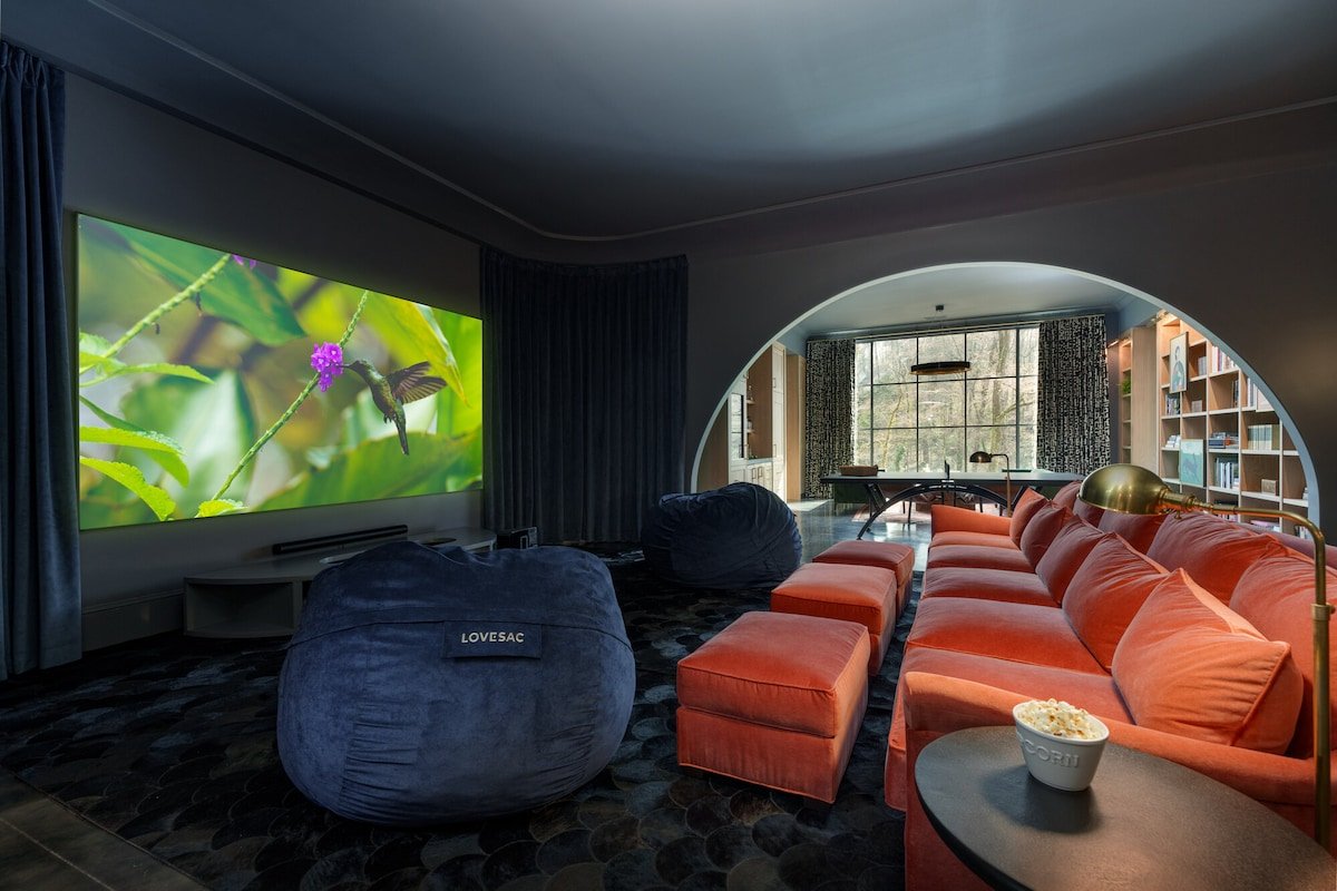 A Private Resort in Buckhead’s Tuxedo Park