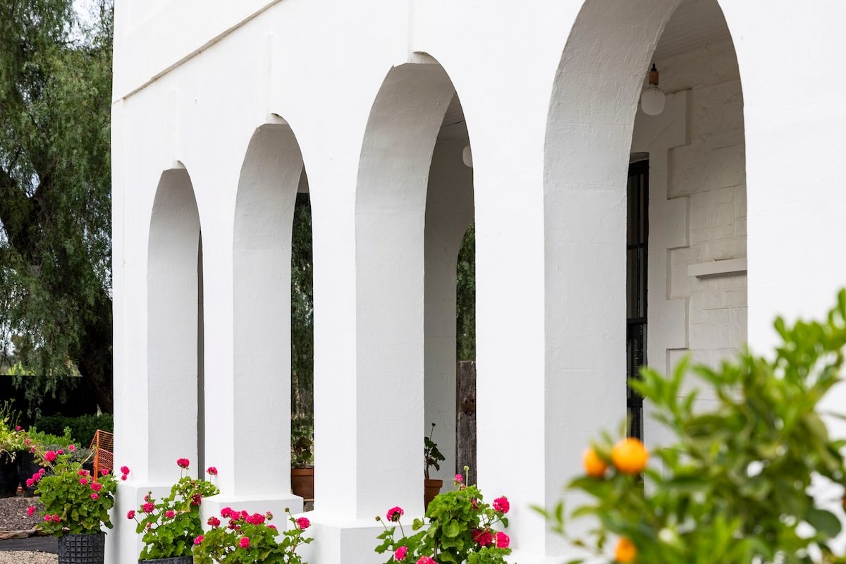 The Station – luxury group accommodation gallery image 3