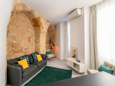 Historic house of Santo André • Lisbon’s old town