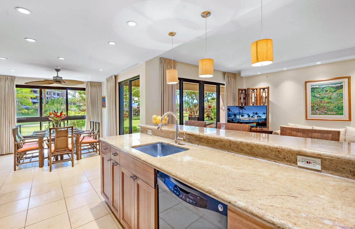Maui Resort Rentals: Kaanapali Alii 213 gallery image 2