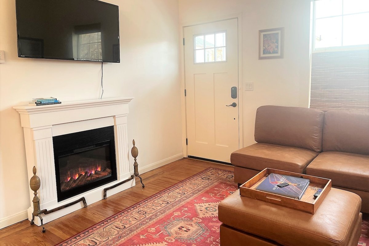 Charming Temescal Retreat gallery image 4