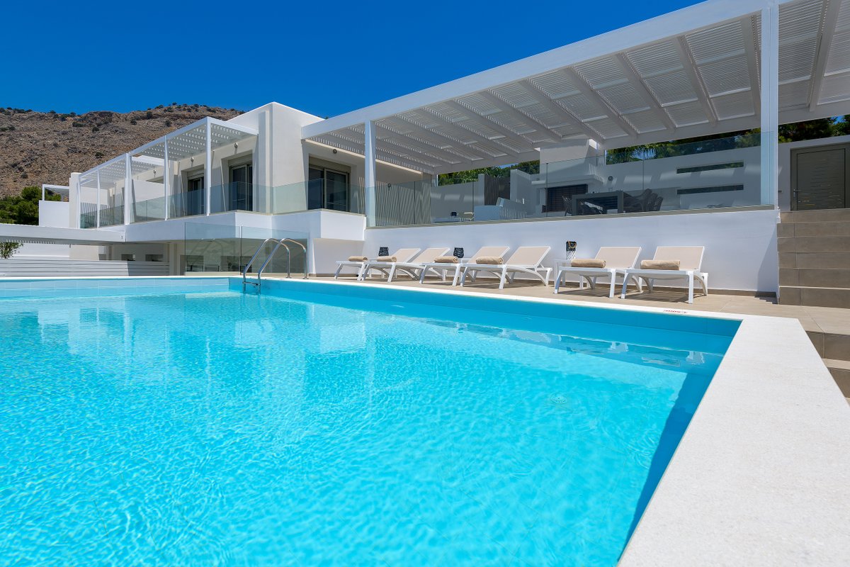 Villa Dione with pool in Pefkos, Lindos area